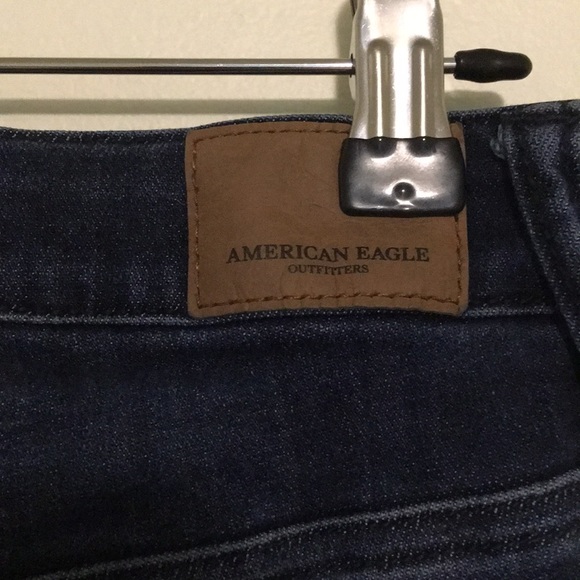 American Eagle High Rise Blue Jean size 8 - Picture 3 of 7